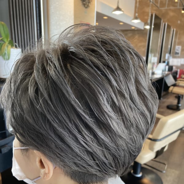 シルバーグレージュ