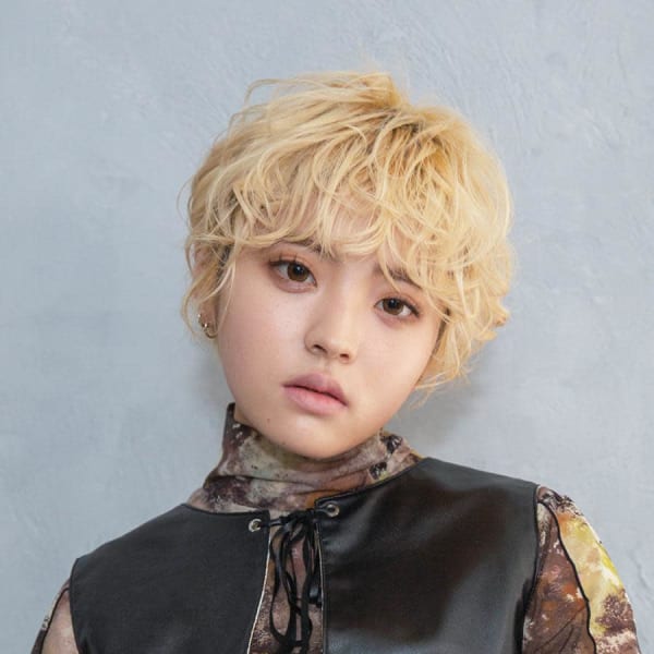 ニュアンスパーマの無造作ショート