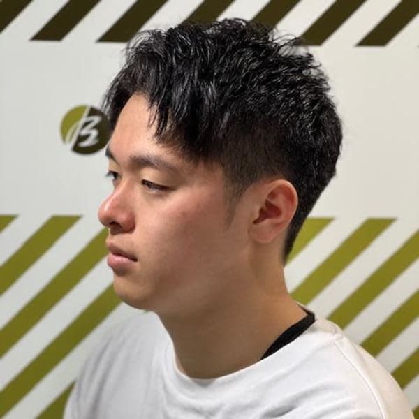 大人カッコいい20代30代刈り上げスタイル