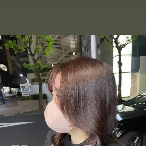 顔まわりレイヤーヨシンモリパーマ