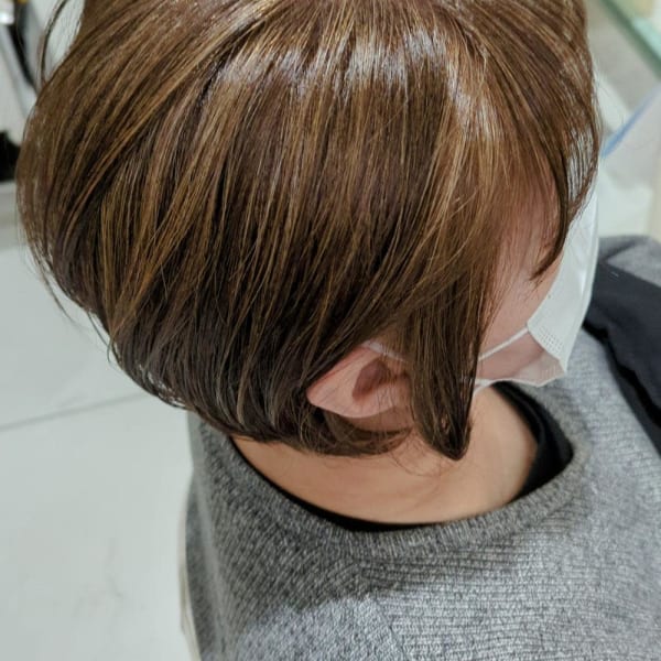 初体験♪脱白髪染めハイライトカラー×ショートボブ【我孫子】