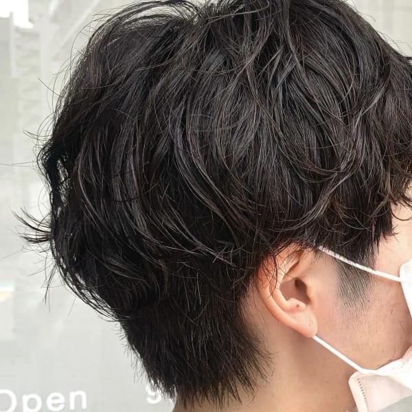優しい雰囲気のクセ毛風ショート