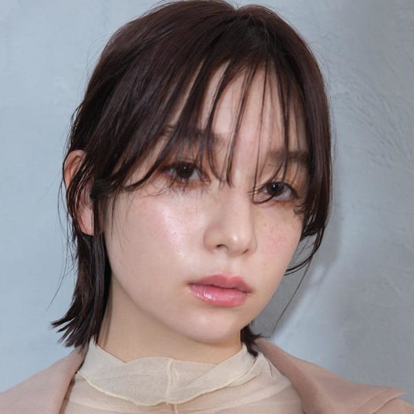 シースルーバングくびれミディ | HAIR & MAKE EARTH 仙台荒井店(ヘアメイクアース センダイアライテン)のヘアスタイル