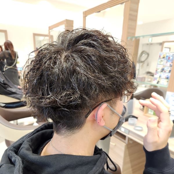 やっぱり強めのパーマが好き!王道のツイストスパイラルパーマ!