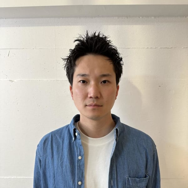 散らすショートパーマ