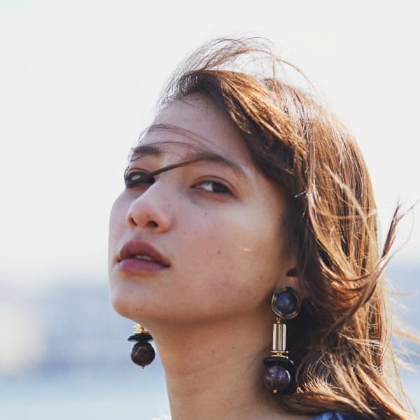 くびれセミディ エアリー グレージュ