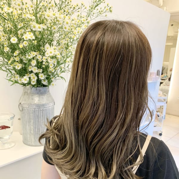 グラデーションカラー|BRILLIANT