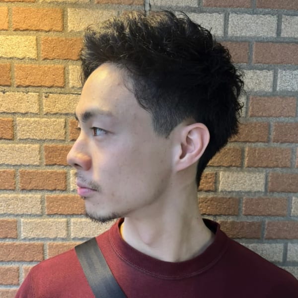 スパイキーショート　アップバング　ツーブロック