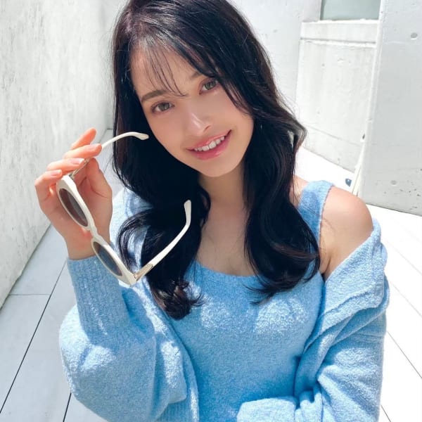 韓国風レイヤーヘアエギョモリシースルーバングくびれヘア巻き