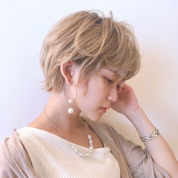 ハイトーンシアベージュ×ハンサムショート