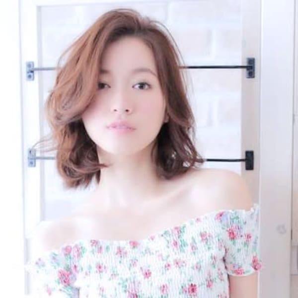 大人ひし形小顔ボブ シナモンベージュカラー