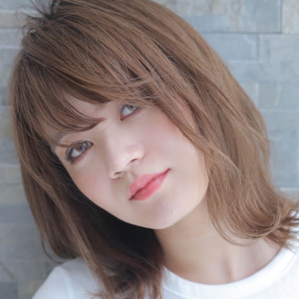 伸ばしかけの方にオススメ！上品な大人カジュアル小顔ミディ