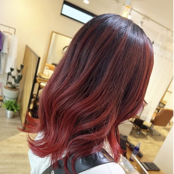 レッドカラーグラデーションブリーチダブルカラー