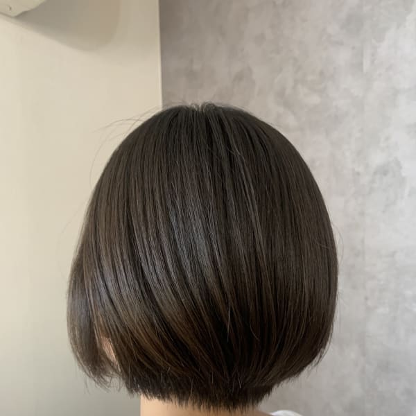 ショートボブ