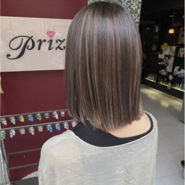 グレージュ白髪ぼかしハイライトカラー錦糸町