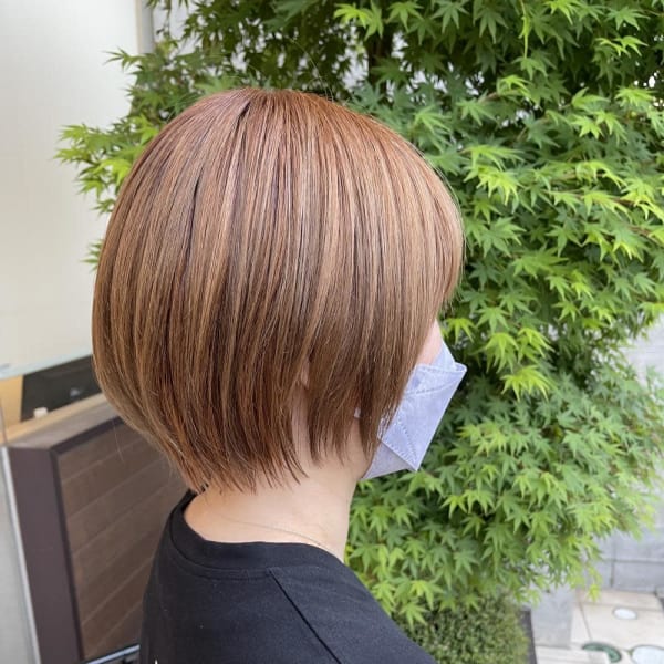 ハイトーンショートボブ