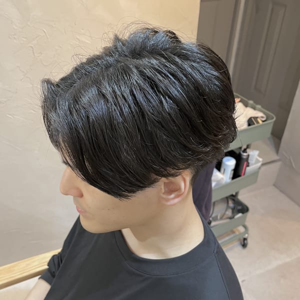 センターパート×ワンカールパーマ|Nuii