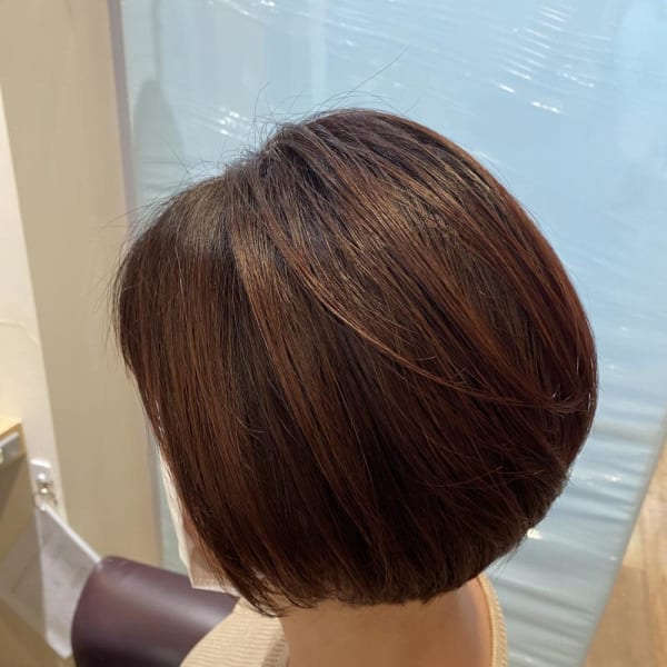 首元涼やかショートボブ20代/30代/40代