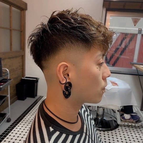 ソフトモヒカン スキンフェード メンズ