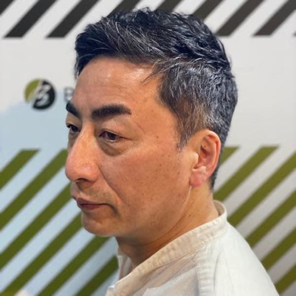 大人カッコいい30代40代50代以上アップバンクショート