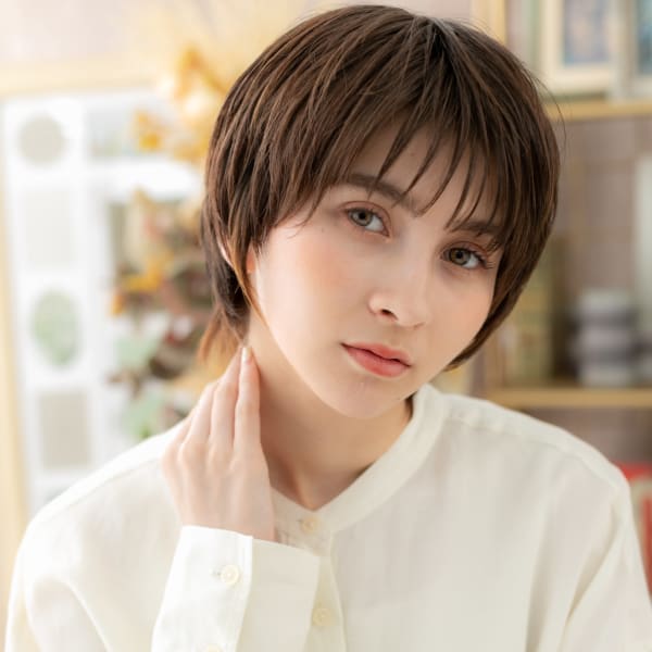 外国人風バイカラーマッシュウルフショート　アースカラー
