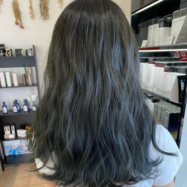 オリーブブラウン