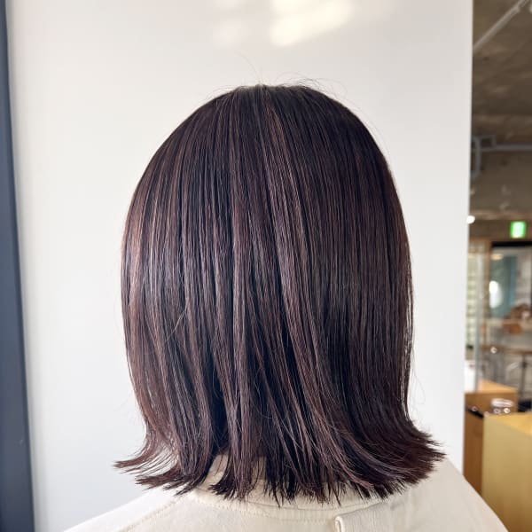 グレーカラーでも対応可能！ヴァイオレットブラウン