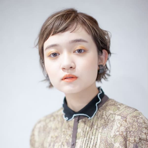 10代20代30代／前髪短めハイライトショート