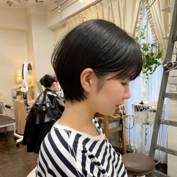 丸みショート×黒髪