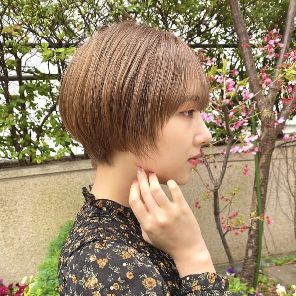 明るめブラウン×ショートヘア