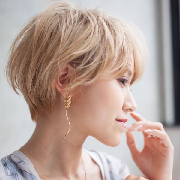 20代30代40代/ハイトーンショート