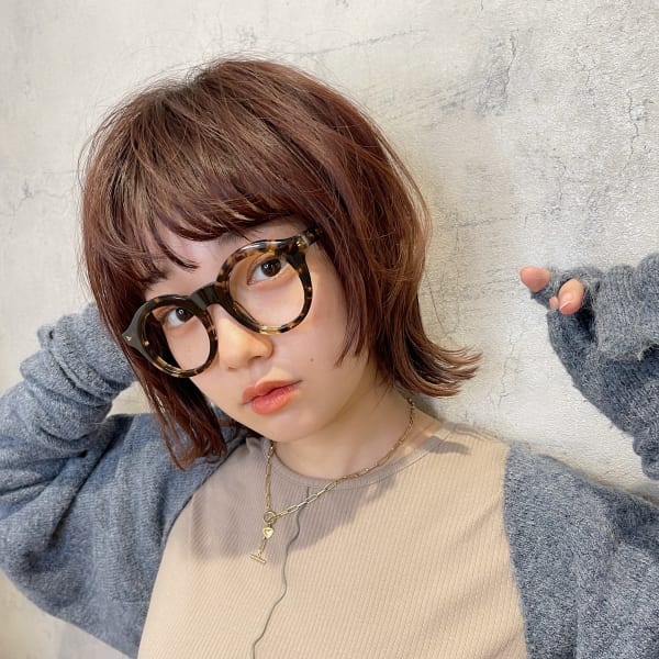 こなれヘアグレージュカラー外ハネウルフボブ|LianTokyo
