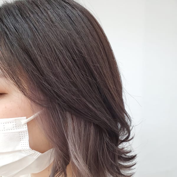 色落ちを楽しむシルバーカラー|エイムヘアメイク 舟入店