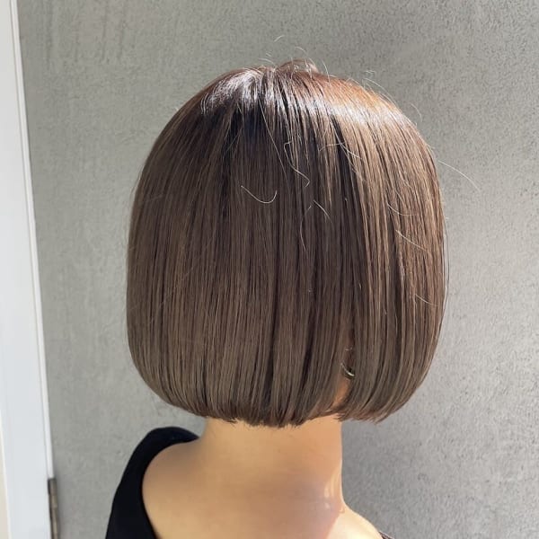 ナチュラルブラウン×ショートボブ