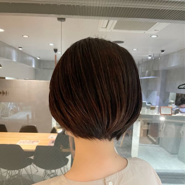 広がるクセ毛を扱いやすくする、酸熱トリートメント☆