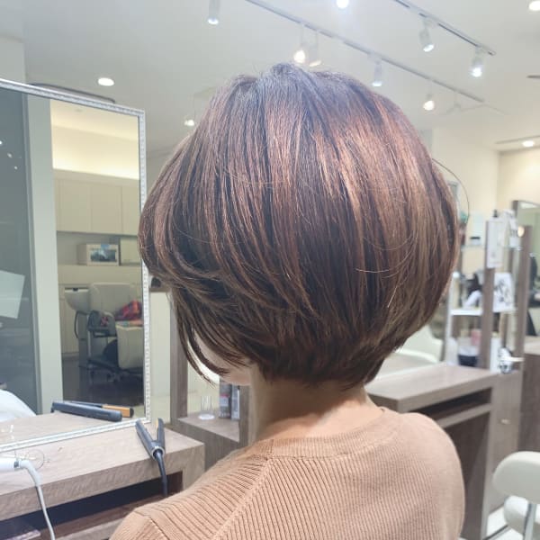 丸みのある大人ショート