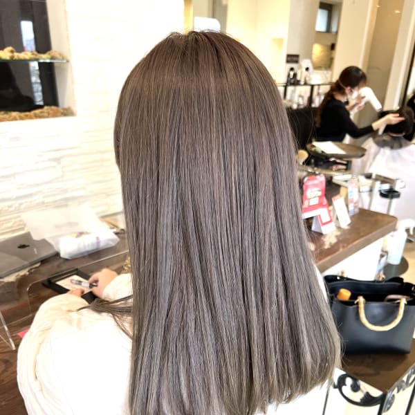 綺麗めシアーベージュ