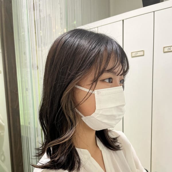 イヤリングカラー