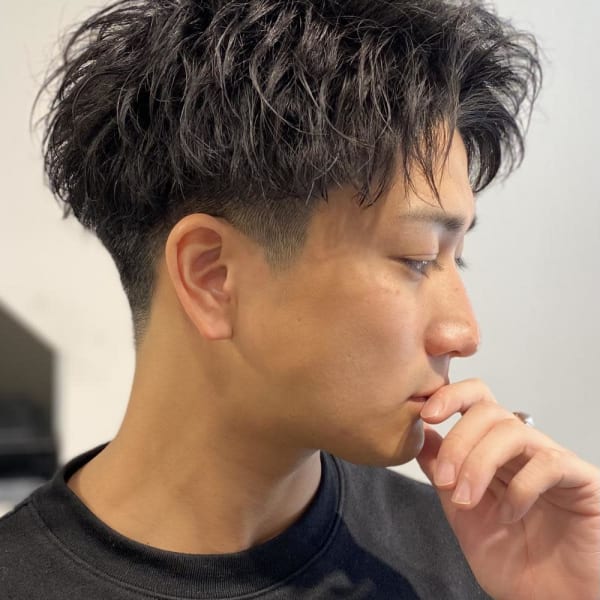 大人メンズパーマ ツイストスパイラル アップバング