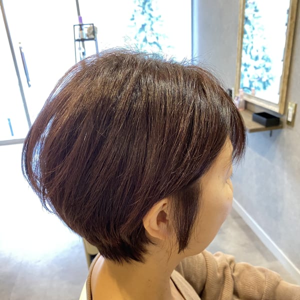 耳掛け大人ショートボブ