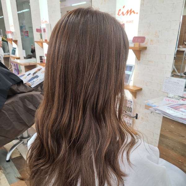 大人の明るめブラウンカラー|エイムヘアメイク 舟入店