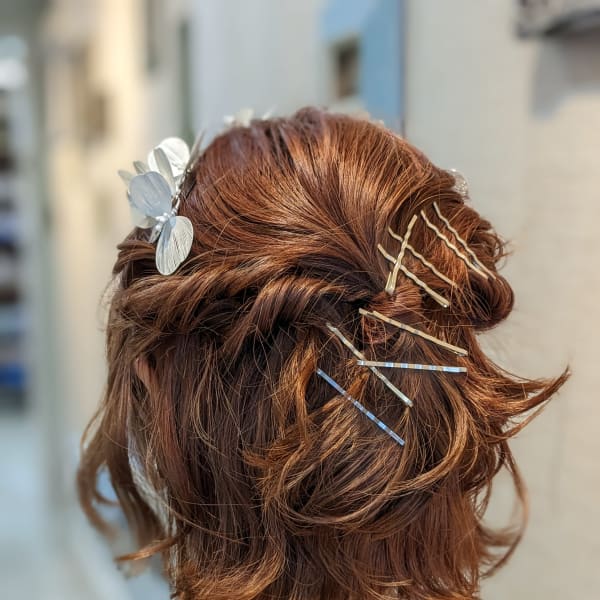 ツイストハーフアップ