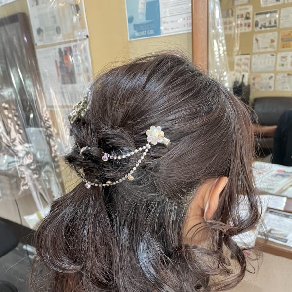 ハーフアップスタイル