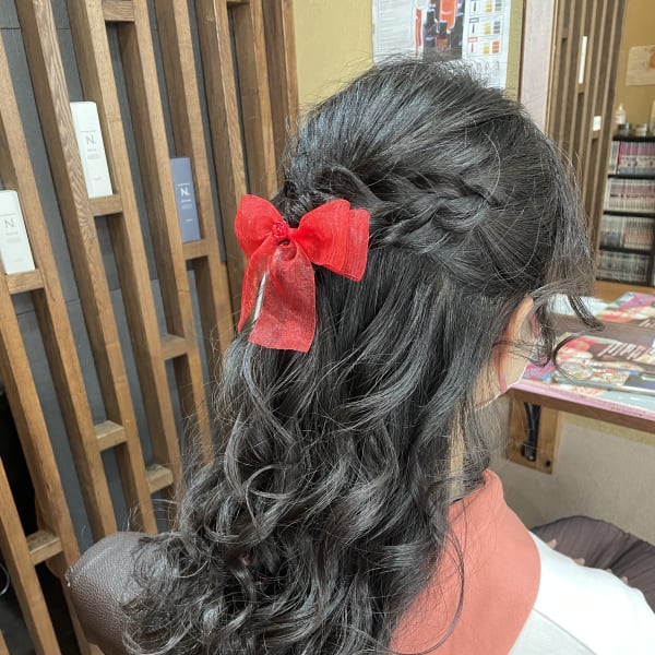 ハーフアップスタイル