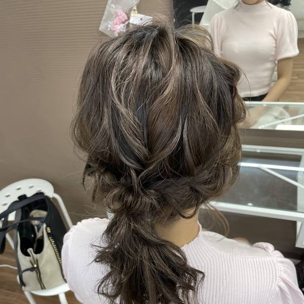 編み込みポニーテール