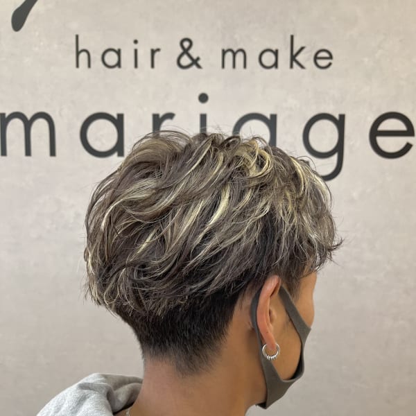 センターパート×ハイライト