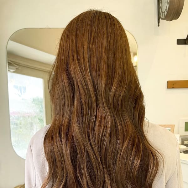 ミルクティーベージュブリーチなしカラーロングヘア梅ヶ丘美容室