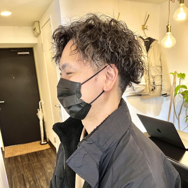 大人のメンズスパイラルパーマ|PRISHE.