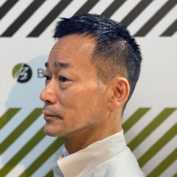 大人カッコいい30代40代50代以上アップバンクショート