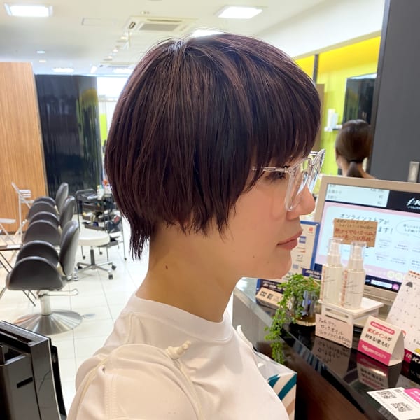 大人かわいいショートヘア　ピンクバイオレットカラー　